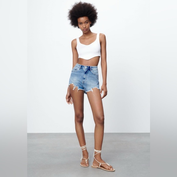 Zara Pants - Zara High Rise Light Wash Distressed Denim Shorts Women’s Size 2